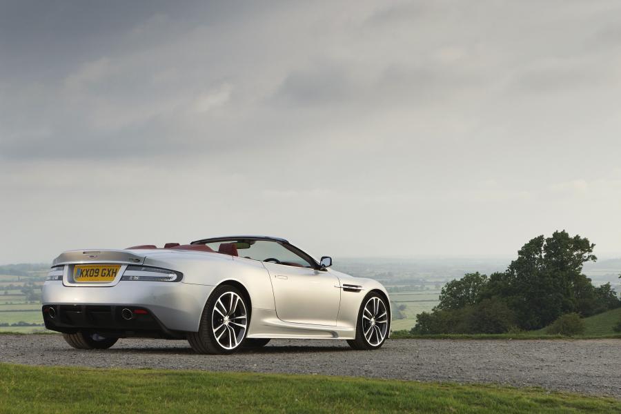  Aston Martin DBS Volante 2009 года  (UK) (фото 28 из 47)